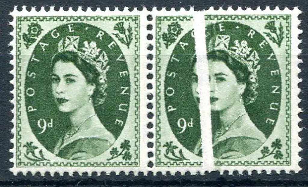 1959/65 9d bronze green QEII horiz pair with right ... Image 1++