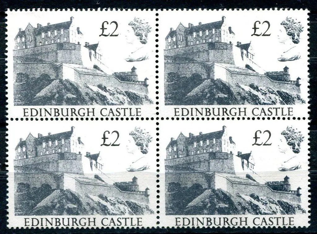 1988 £2 Edinburgh Castle forgery block of 4. A ... Image 1++