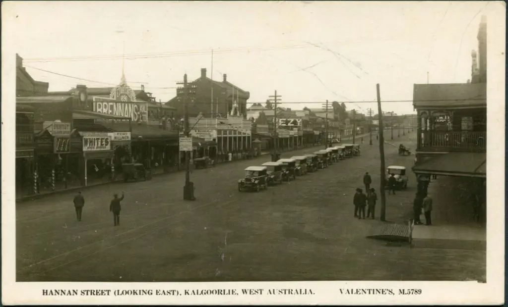 "Hannan Street (Looking East) Kalgoorlie, West ... Image 1++
