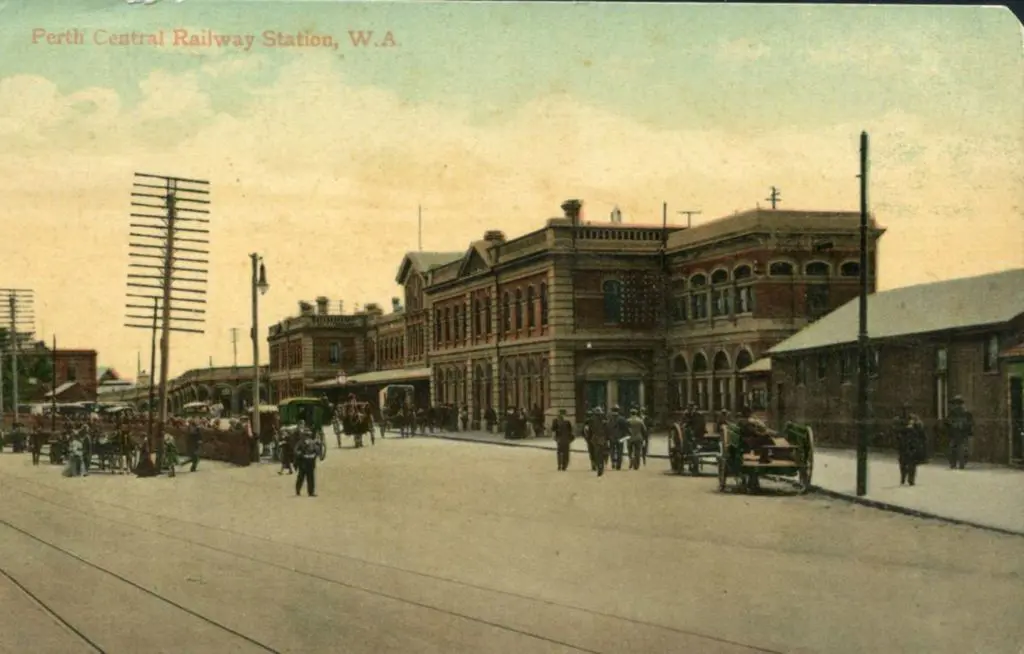 "Perth Central Railway Station, W.A." Falk colour ... Image 1++