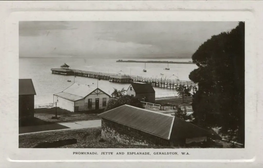 "Promenade, Jetty and Esplanade, Geraldton, W.A." ... Image 1++