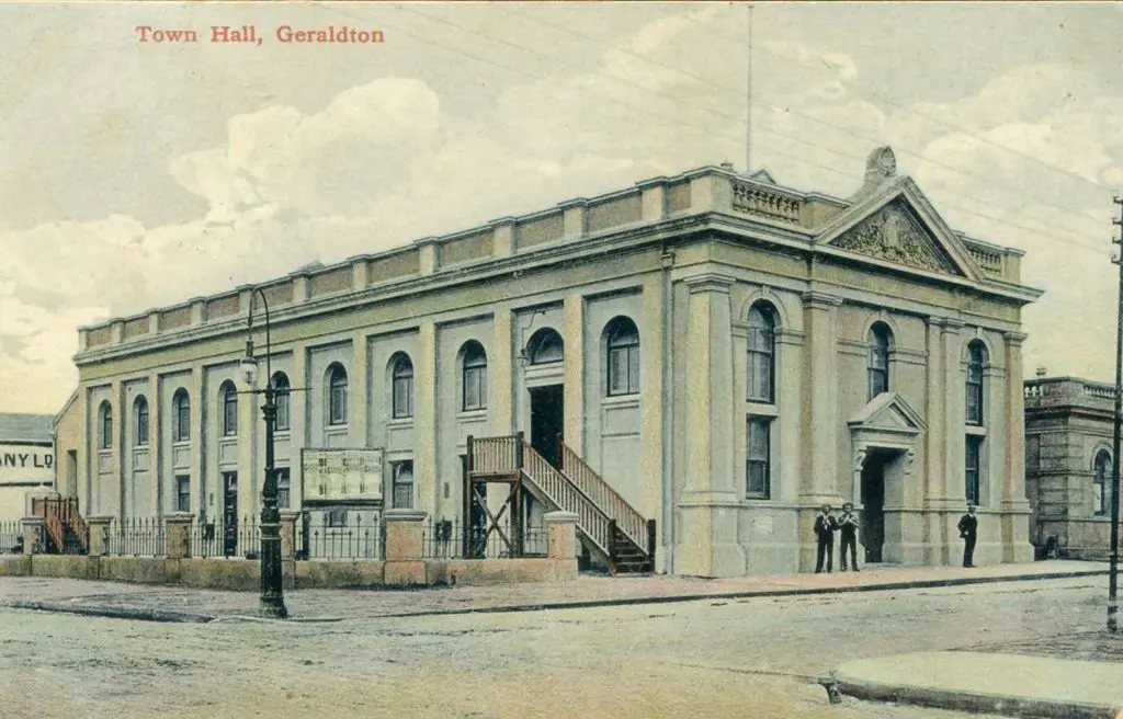 "Town Hall, Geraldton" published in colour by E. ... Image 1++
