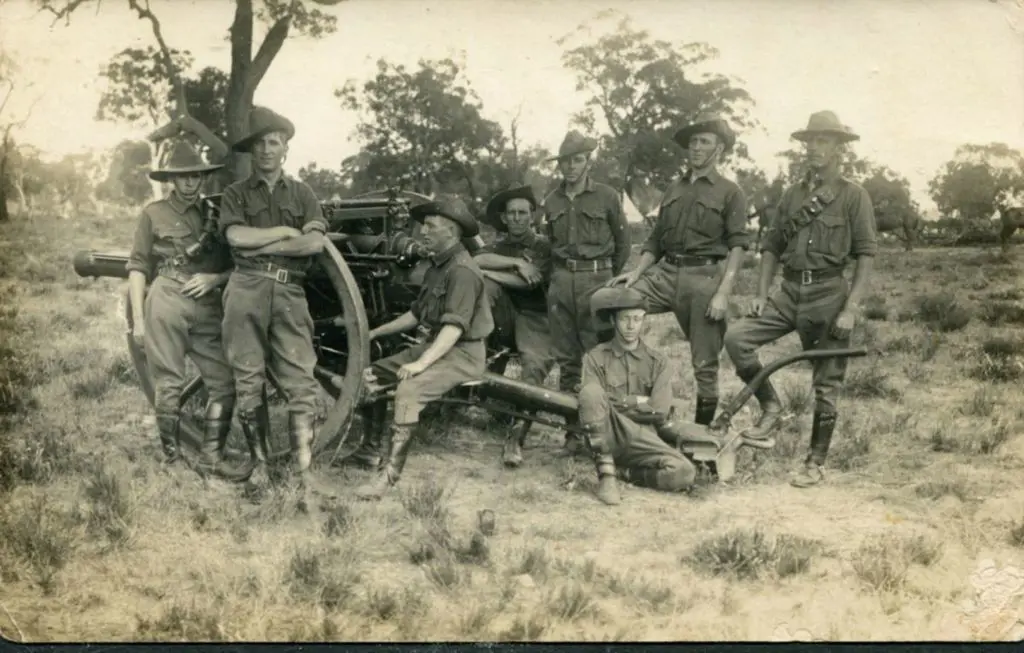 Gunners & their artillery piece b&w Kodak ... Image 1++