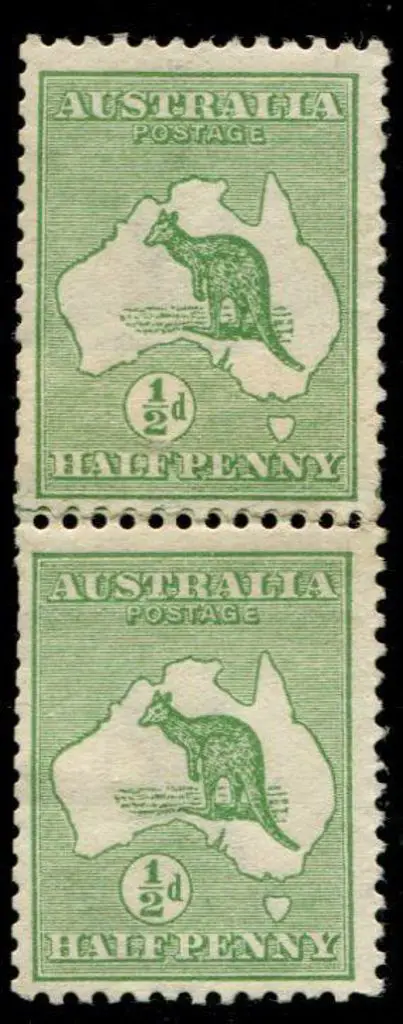 1913 1st wmk ½d green coil pair with join & ... Image 1++