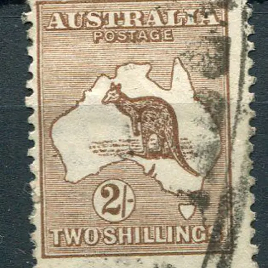 1915/28 3rd wmk 2/- brown used with "colour flaw ...