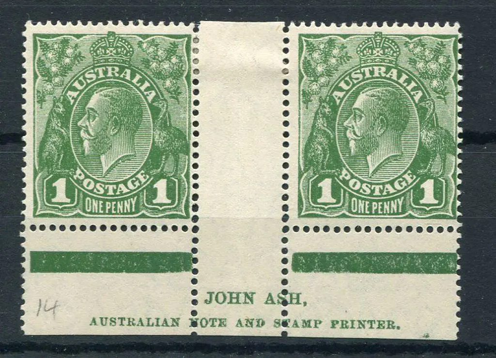 1d green Ash imprint pair with "ra" of Australia ... Image 1++