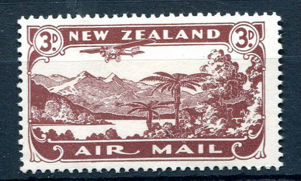 New Zealand 1931/35 3d Airmail, perf. 14x15. Fine ... Image 1++
