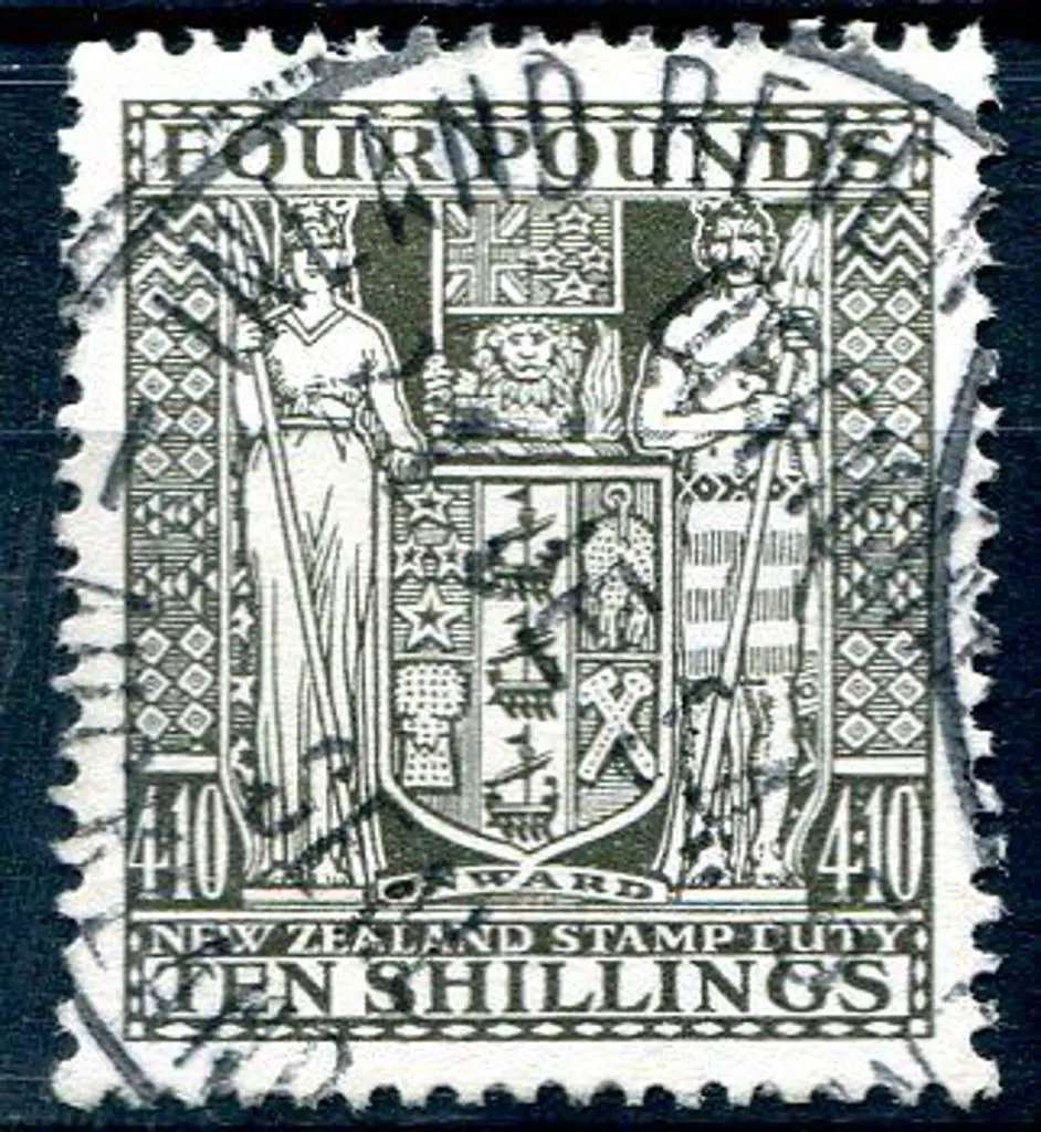 New Zealand 1931/40 4/10/- deep olive grey postal ... Image 1++