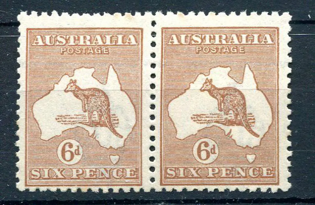 1915/28 3rd Watermark 6d chestnut horiz pair with ... Image 1++