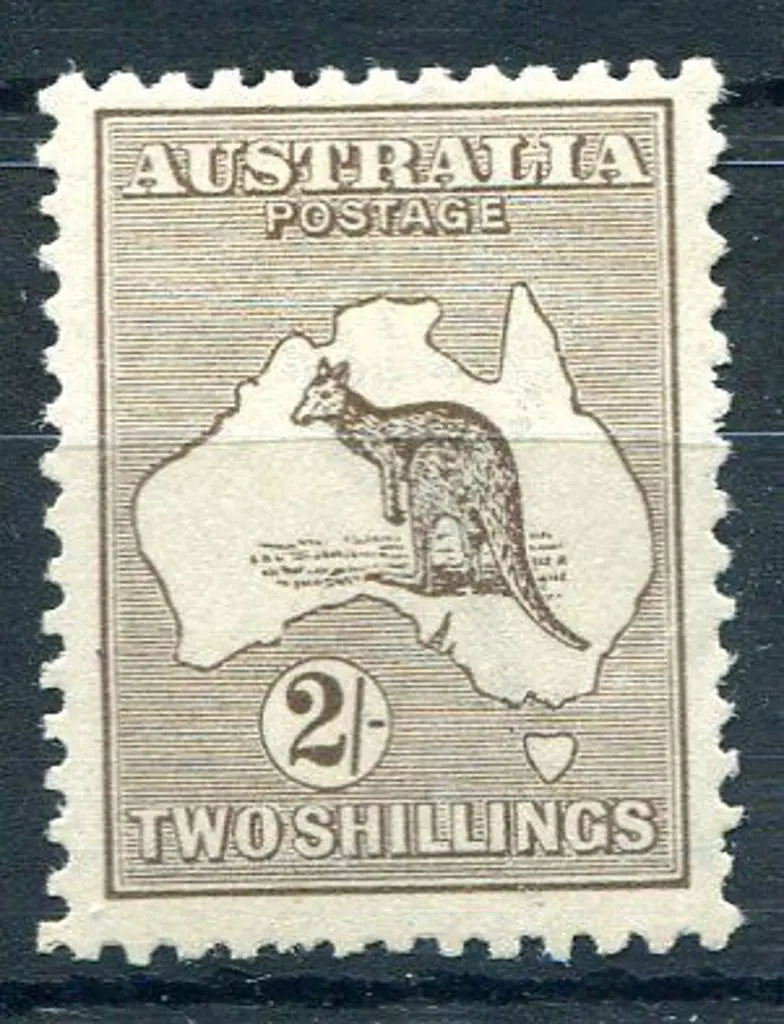 1915/28 3rd Watermark 2/- brown. One nibbled perf ... Image 1++