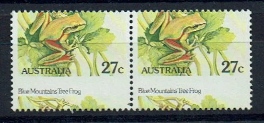 1982 27c Tree Frog horiz pair with massive ... Image 1++