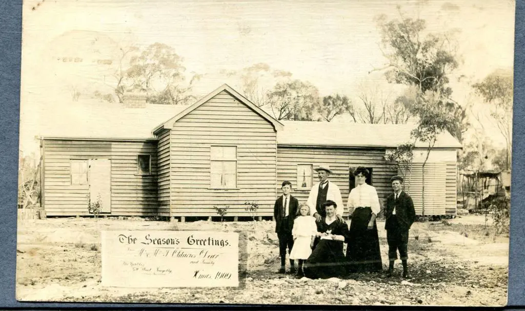 "The Seasons Greeting The Gables Pitt Street, ... Image 1++