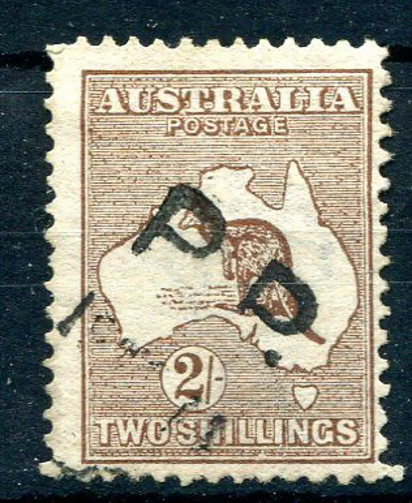 1913 1st Watermark 2/- dark brown with "white flaw ... Image 1++