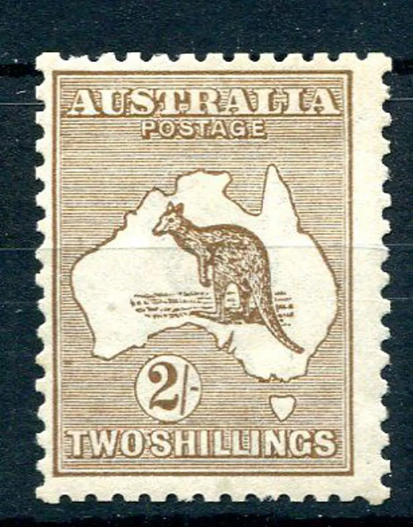 1915/28 3rd Watermark 2/- brown. MH with hinge ... Image 1++