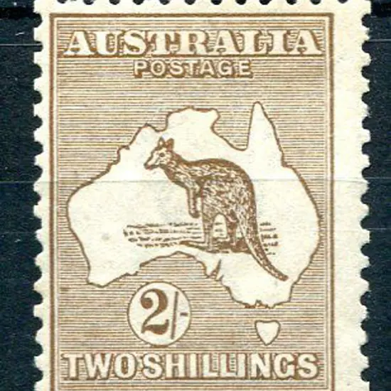 1915/28 3rd Watermark 2/- brown. MH with hinge ...
