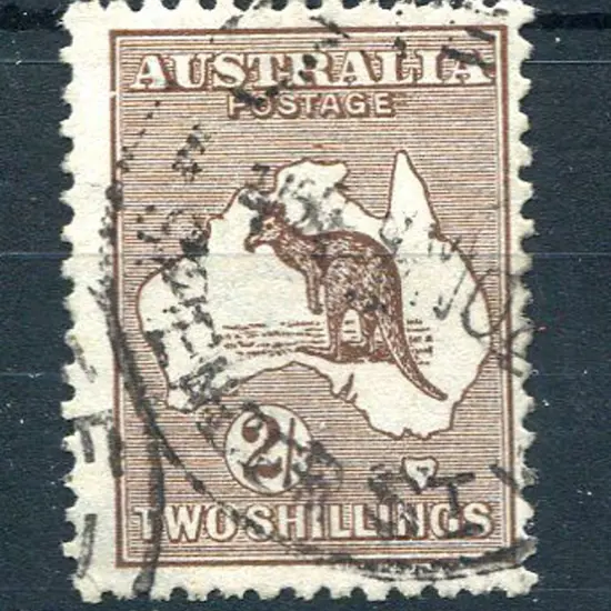 1915/28 3rd Watermark 2/- deep brown with "break ...