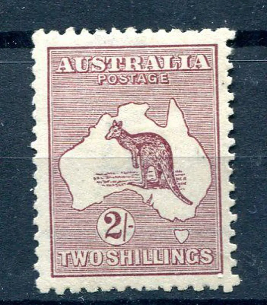 1915/28 3rd Watermark 2/- maroon. MLH with a ... Image 1++