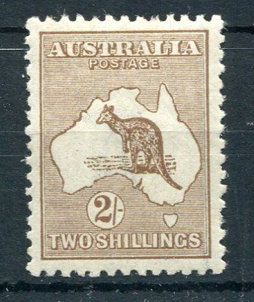 1915/28 3rd Watermark 2/- pale brown. One short ... Image 1++