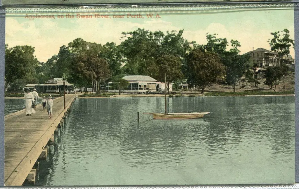 "Applecross, on the Swan River, Near Perth, WA" ... Image 1++