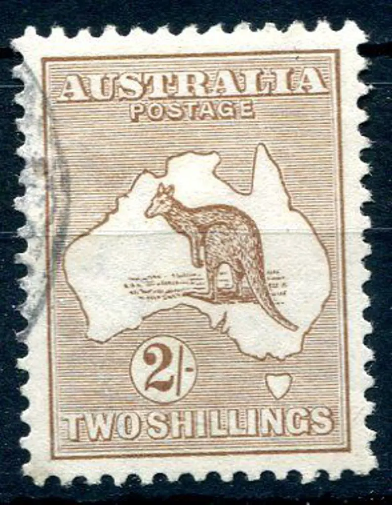 1915 2nd Watermark 2/- light brown. Fine used with ... Image 1++