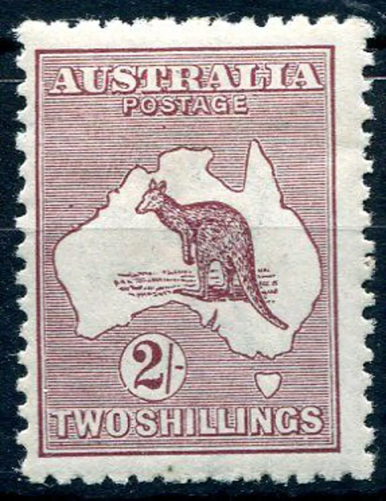 1915/28 3rd Watermark 2/- maroon. MLH with fluffy ... Image 1++