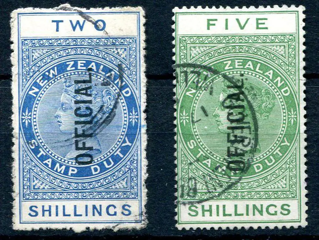 New Zealand 1913/25 2/- & 5/- QV Postal Fiscals ... Image 1++
