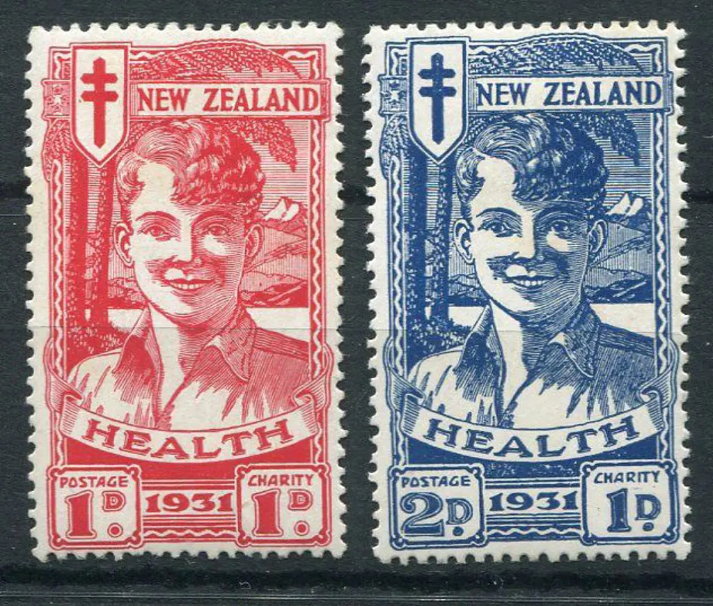 New Zealand 1931 Health "Smiling Boys" pair. Small ... Image 1++