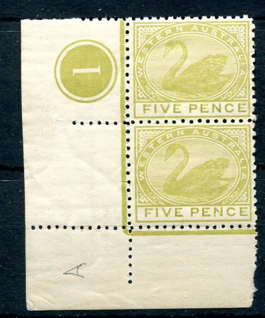 1912 5d pale greenish yellow in Plate 1 lower left ... Image 1++
