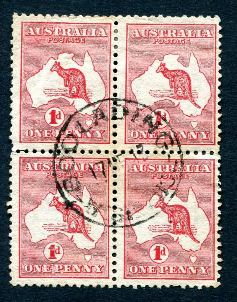 Boolading B27 on block of 1d red kangaroos (wmk ... Image 1++