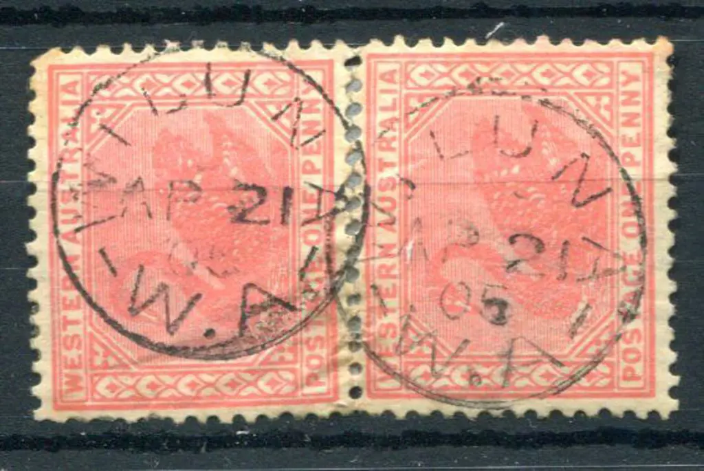 Wiluna 3b Two crisp complete strikes on 1d red ... Image 1++