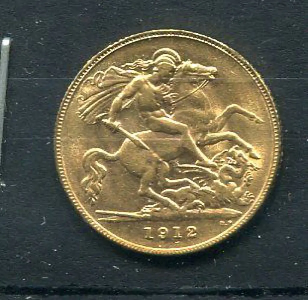 England 1912 KGV Gold half sovereign. VF Image 1++