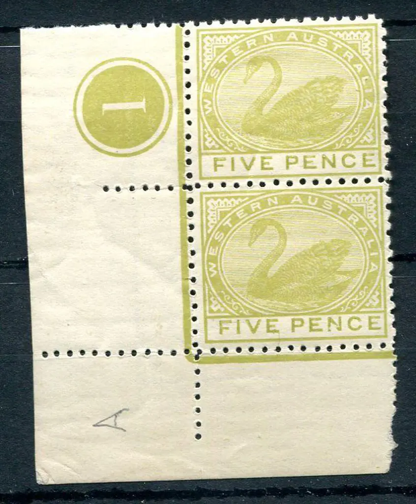 1912 5d pale greenish yellow in Plate 1 lower left ... Image 1++