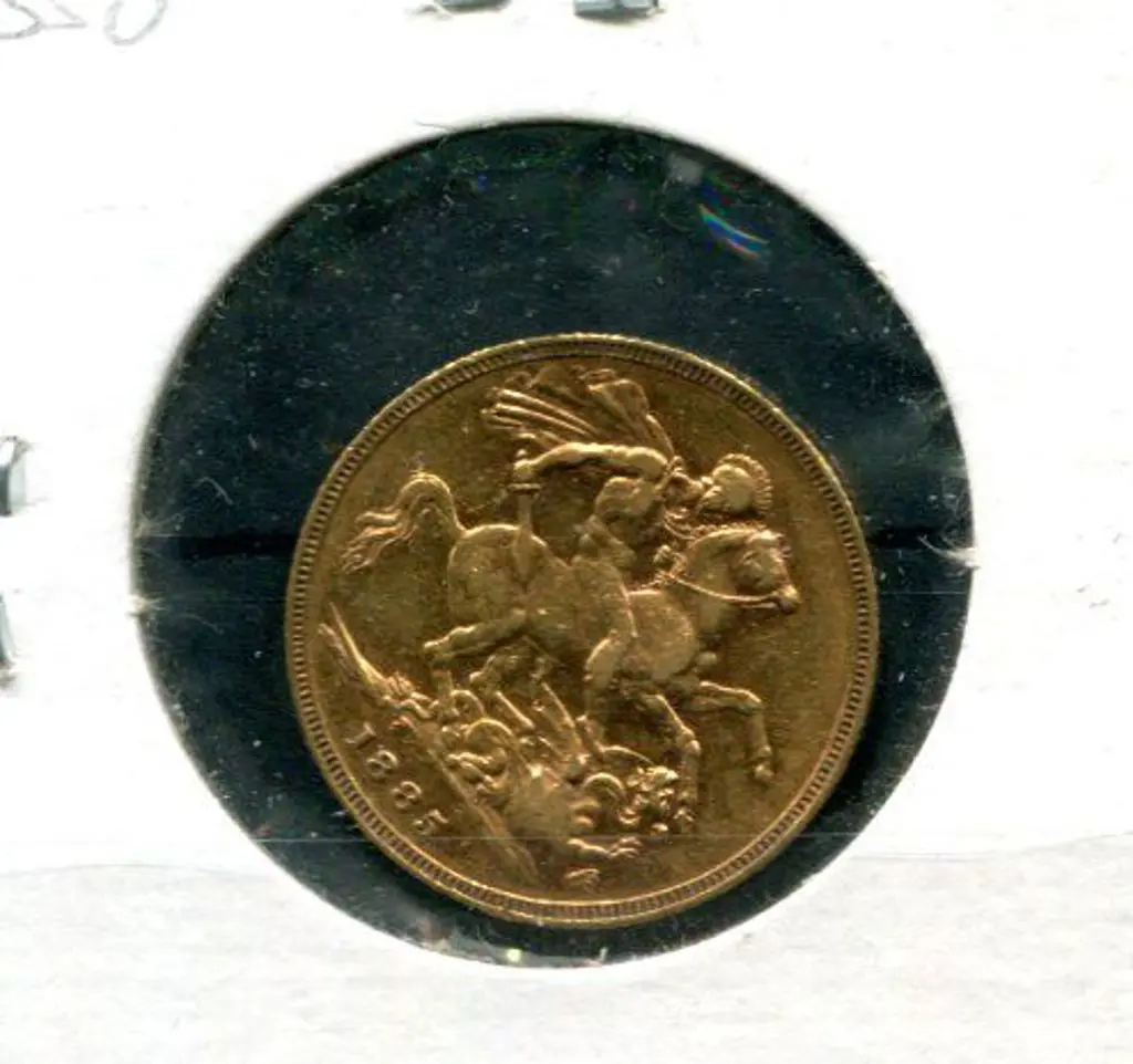 1885 QV sovereign from Melbourne mint. EF Image 1++