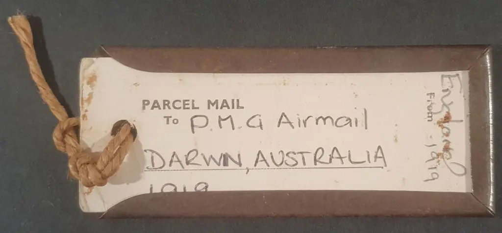 1919 (12th Nov) "PARCEL POST" embossed metal post ... Image 1++