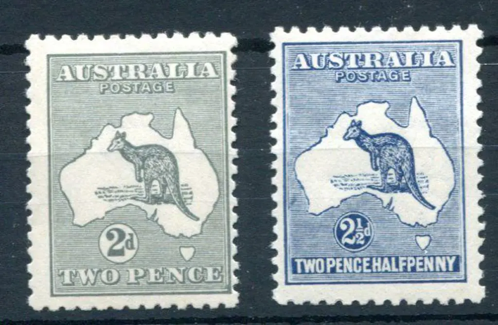 2d & 2½d MLH showing "colour flaw at S.E. corner" ... Image 1++
