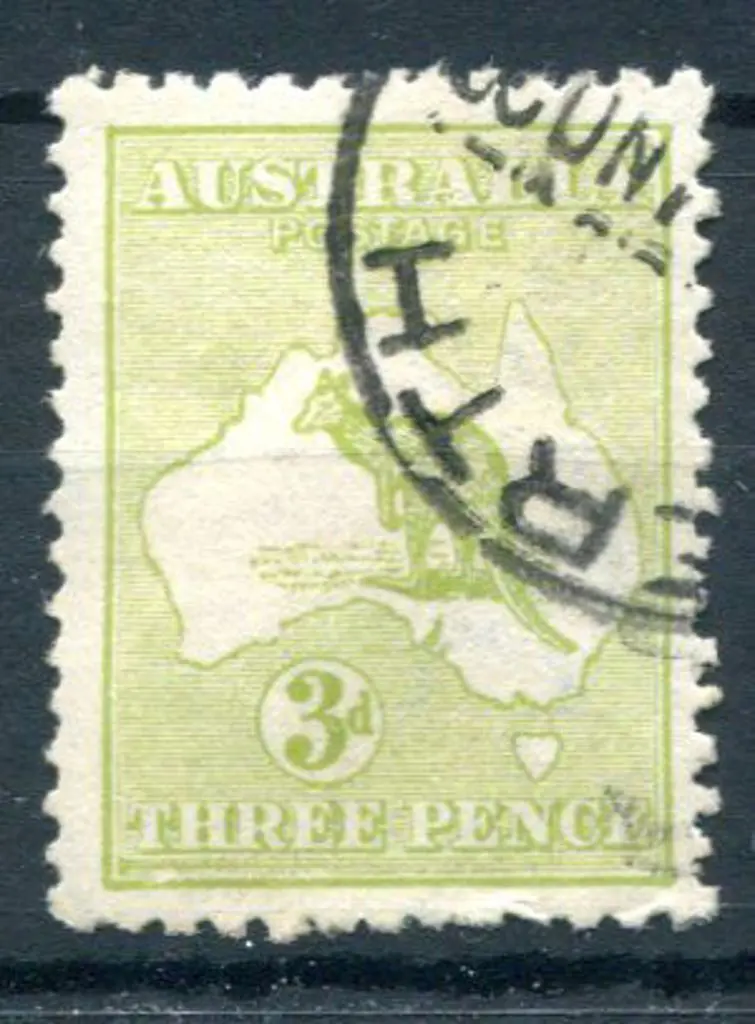 3d pale olive green with "white flaw under three" ... Image 1++