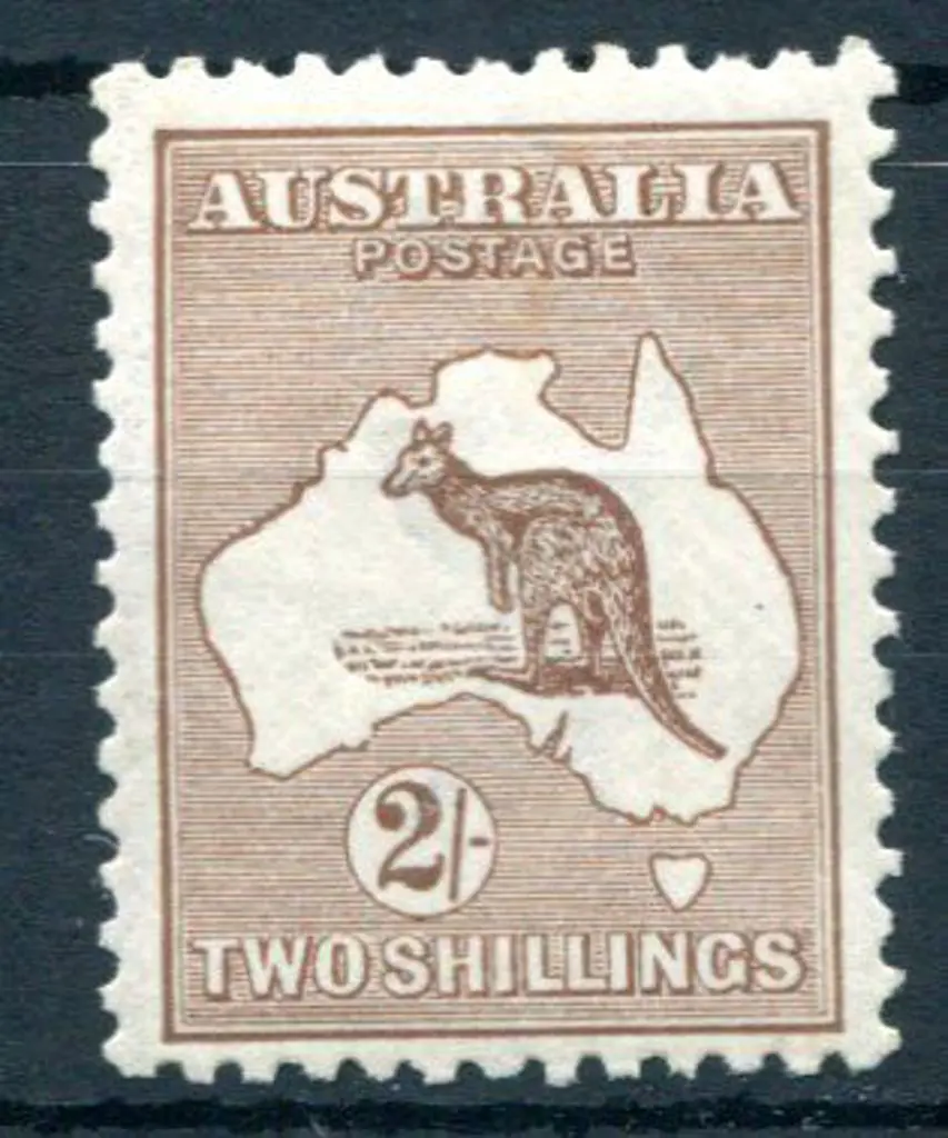 2/- reddish-brown. MLH with good centering. ACSC ... Image 1++