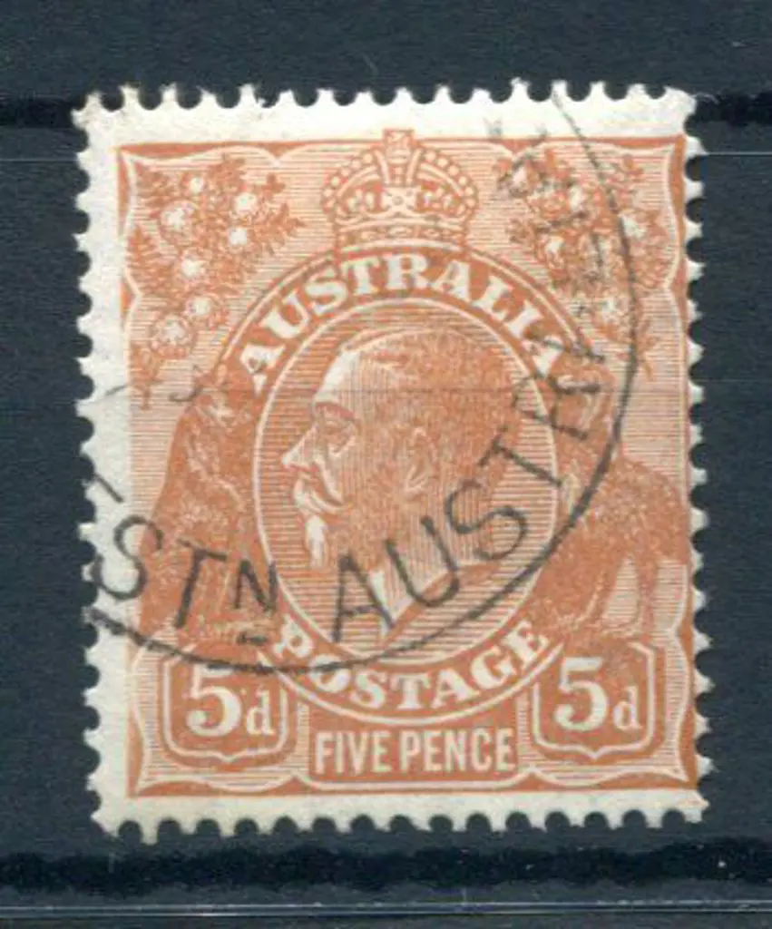 5d yellow-brown with "frame missing behind ... Image 1++