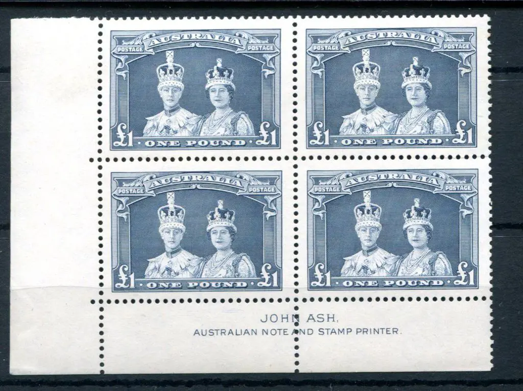 1937/48 £1 Robes in John Ash imprint block of 4 on ... Image 1++
