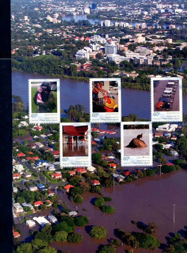 2011 Flood Relief Appeal $3 sheetlet of 5 from the ... Image 1++