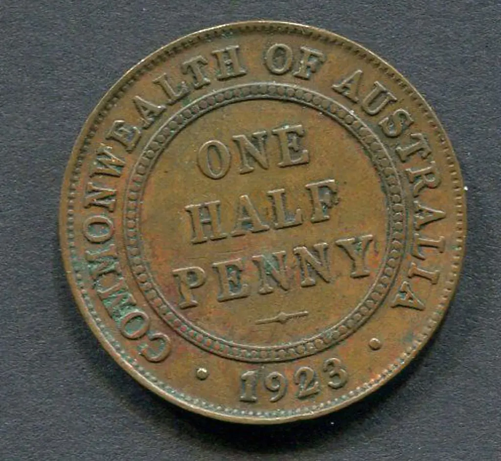 1923 Half Penny. Rare key date. gF Image 1++