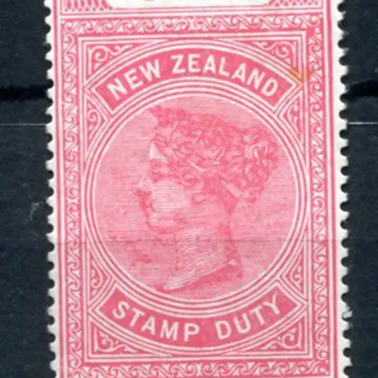 New Zealand 1913/21 £1 rose-carmine QV postal ...