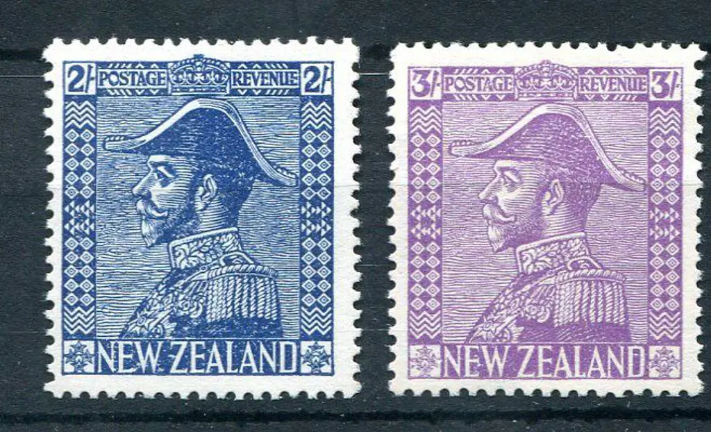 New Zealand 1926 2/- & 3/- Admirals on Jones ... Image 1++