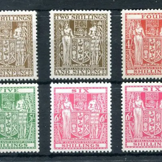 New Zealand 1940/58 1/3d orange -yellow Arms with ...