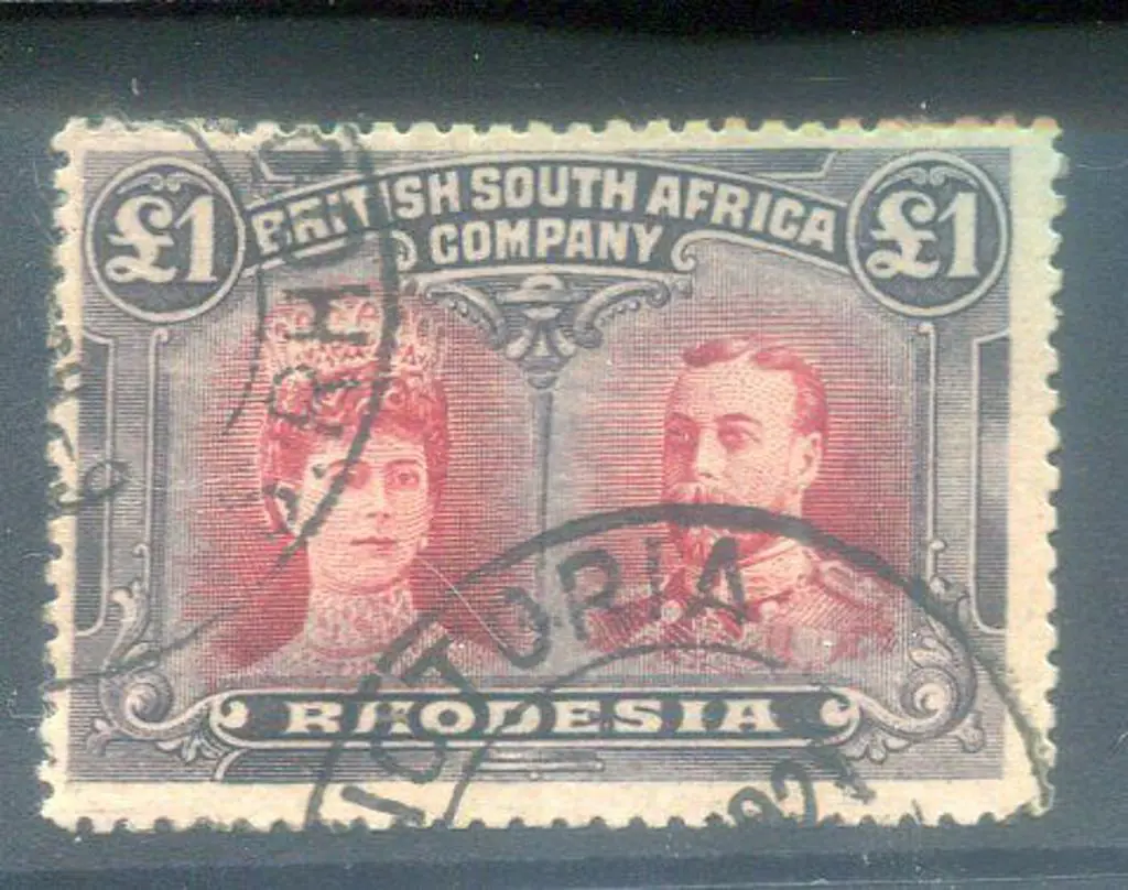 Rhodesia 1910/13 £1 carmine-red & bluish-black. ... Image 1++