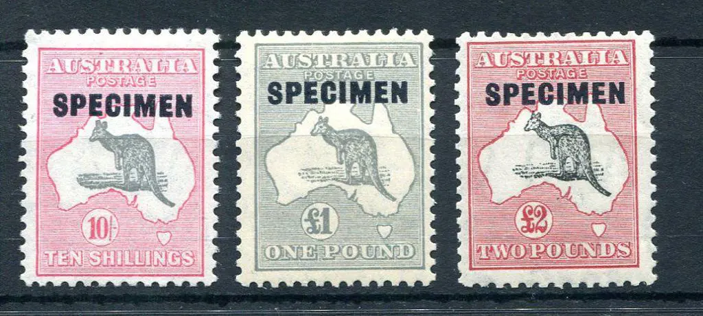 1931-47 CofA 10/-, £1 & £2 ovptd "SPECIMEN" set of ... Image 1++