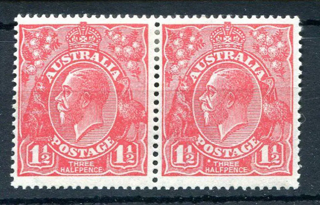 1914-20 Single watermark 1½d red horiz pair with ... Image 1++