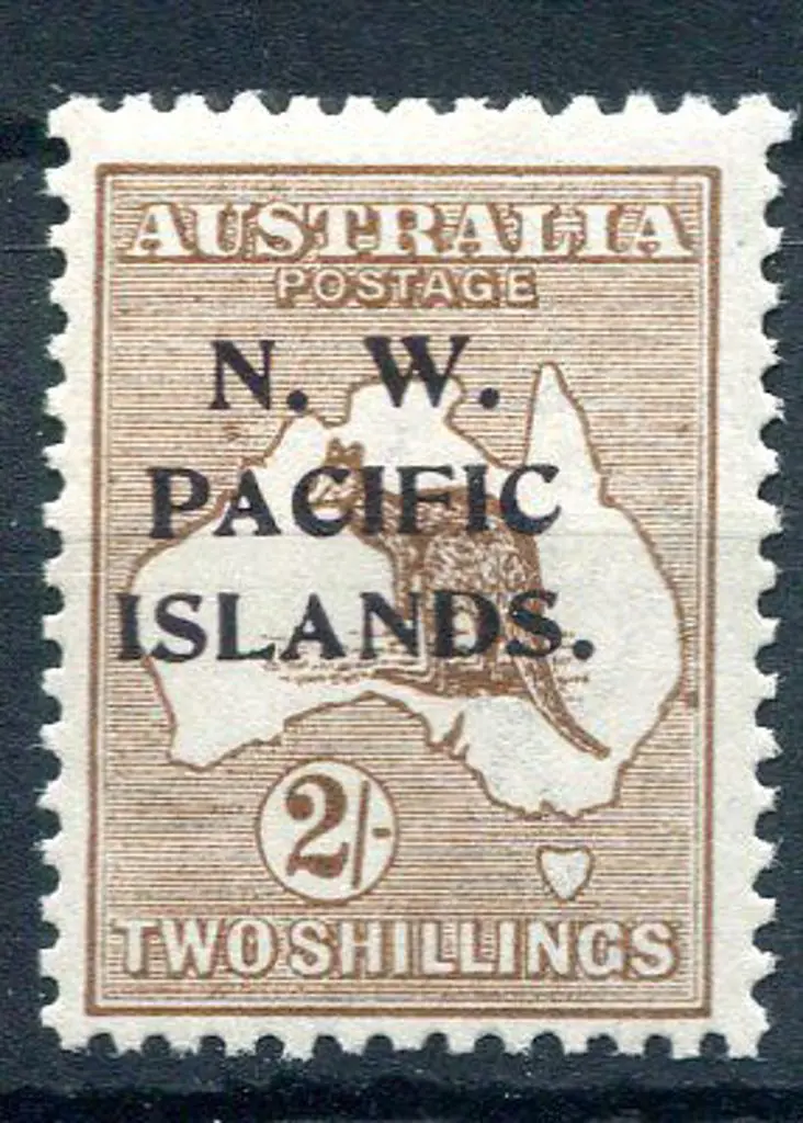 1918 2/- reddish-brown, 3rd wmk MUH with small ... Image 1++