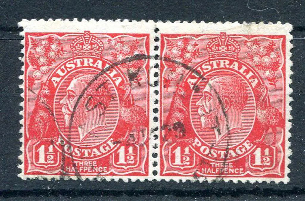 Kondut East B28 80% strike on 1½d red KGV pair ... Image 1++