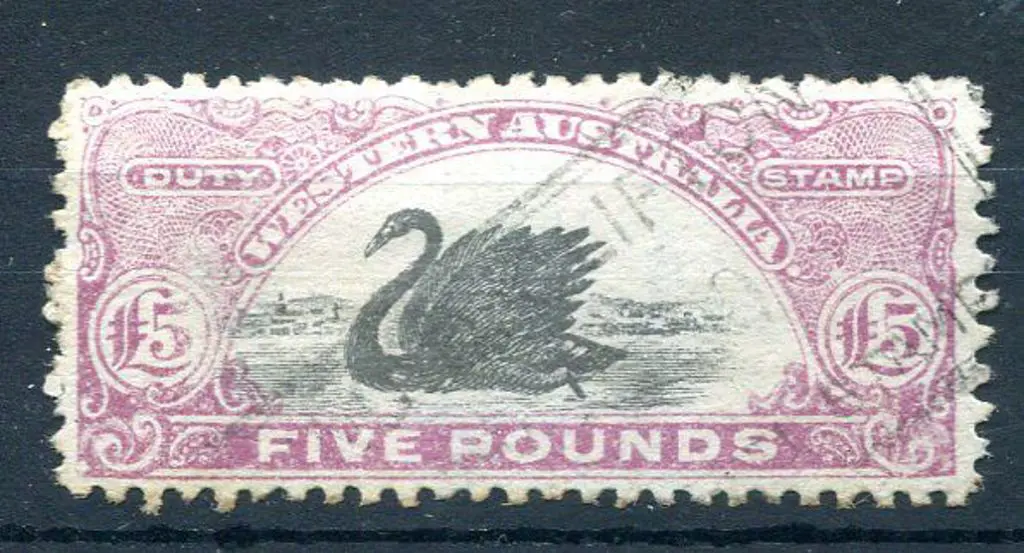 1917/22 £5 reddish-purple with inverted wmk. Fine ... Image 1++